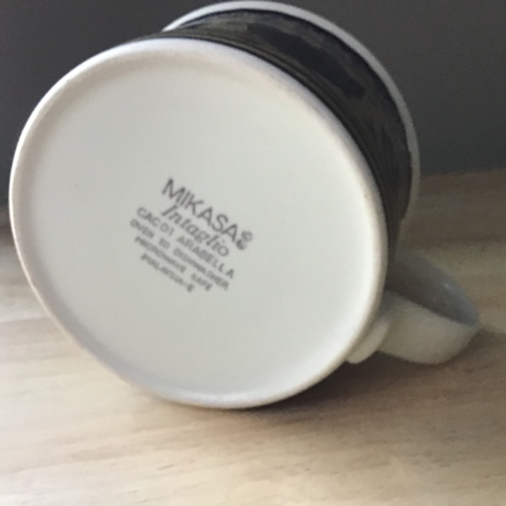 Mikasa  Arabella Flat Cup and Saucer - Picture 2 of 2